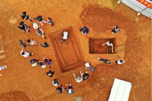 e 13 juin 2020, sur le site archéologique du groupe de tombes de Laofenshan dans le village de Quanfu